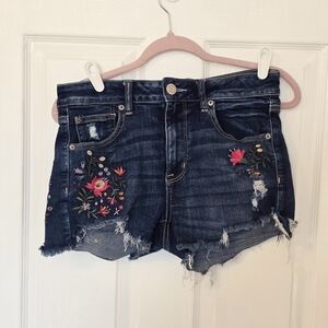 American Eagle Embroidered Distressed Floral Jean Hi Rise Shortie Shorts 12